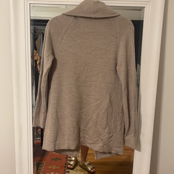 Tart Collections Tan Cardigan with Lapel collar - Picture 2 of 2